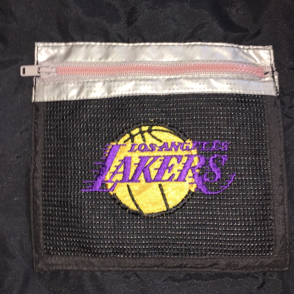 Los Angeles Lakers Pro Player Windbreaker - Picture 4 of 7